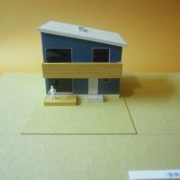 桃が旬な小さな家